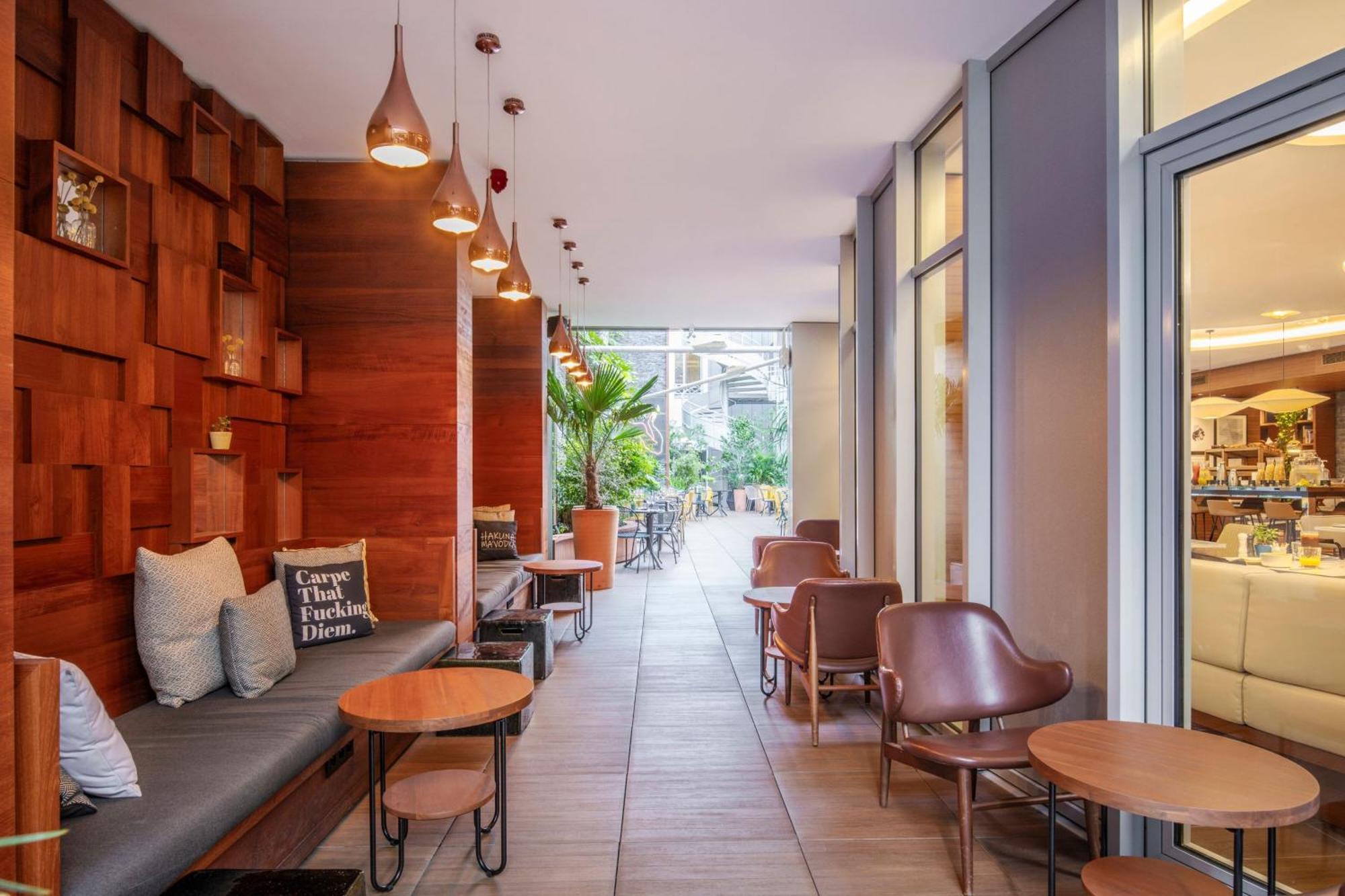 Renaissance Paris Republique Hotel & Spa Bagian luar foto
