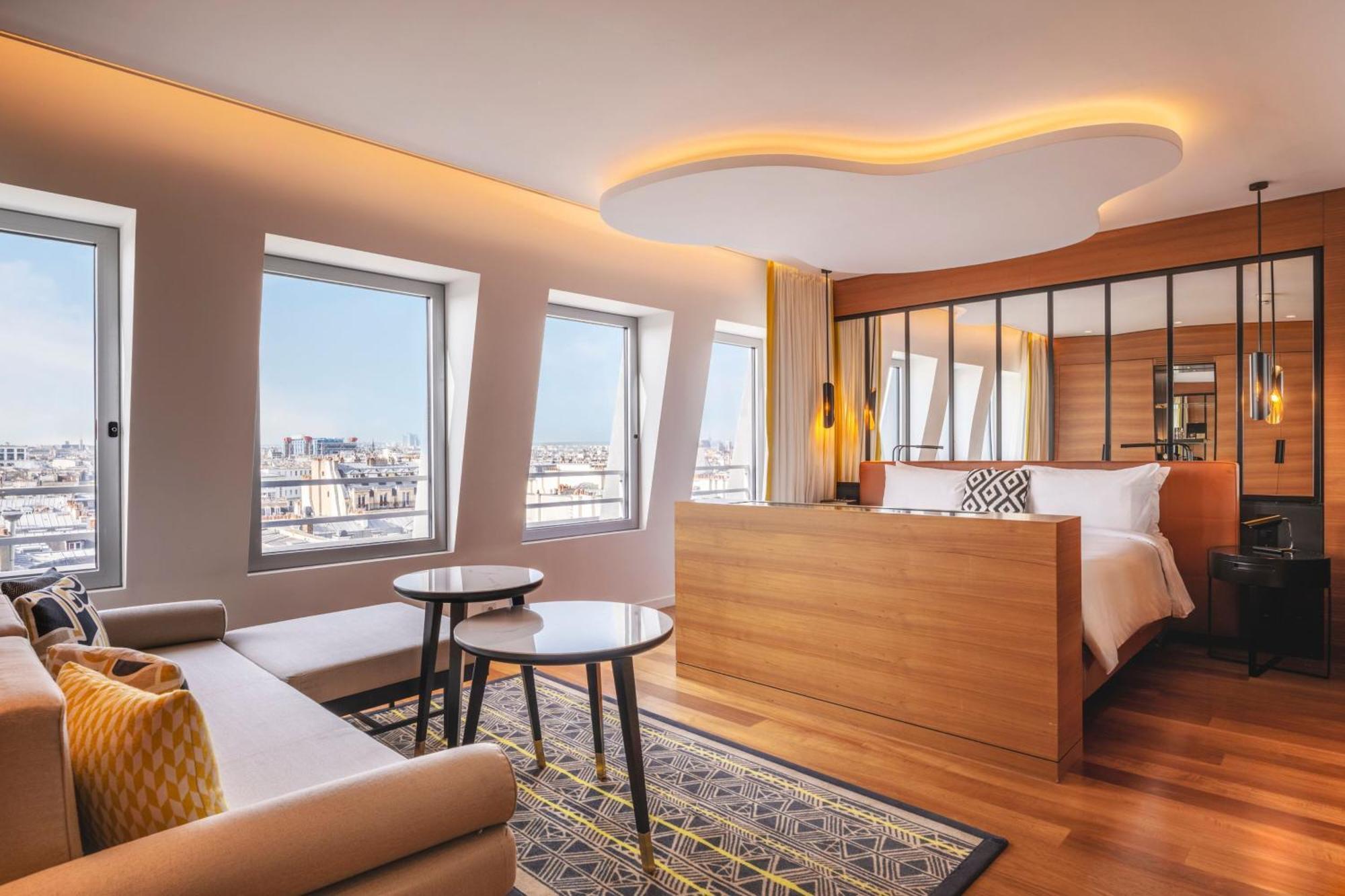 Renaissance Paris Republique Hotel & Spa Bagian luar foto