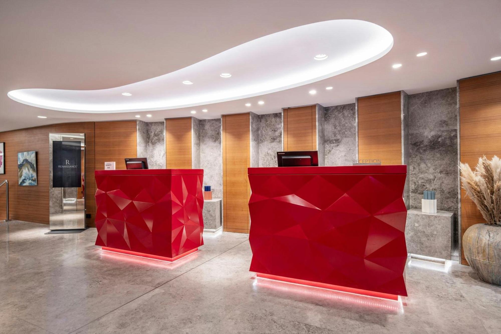 Renaissance Paris Republique Hotel & Spa Bagian luar foto