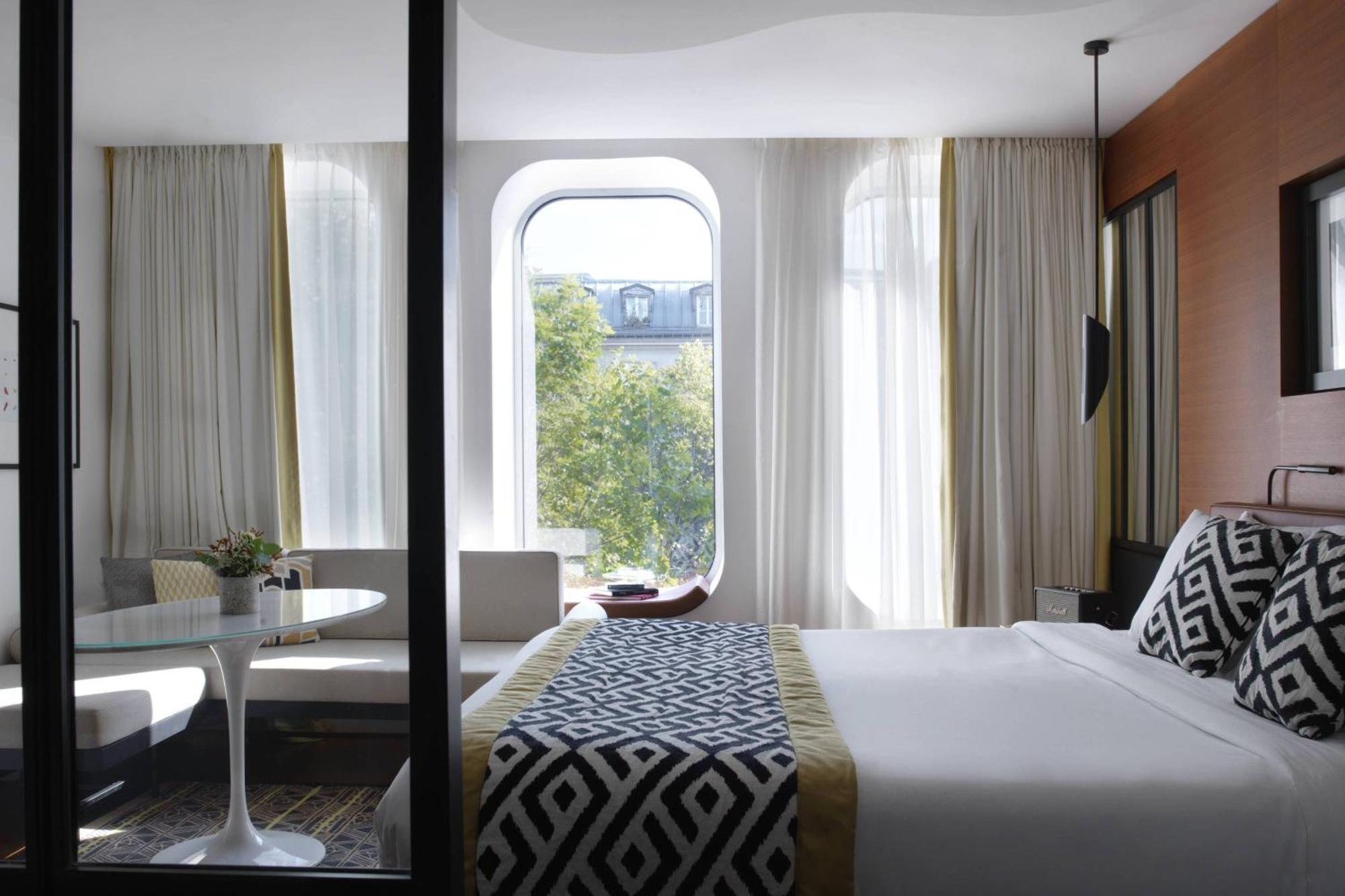 Renaissance Paris Republique Hotel & Spa Bagian luar foto
